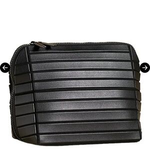 Parallelle medium traveler bag